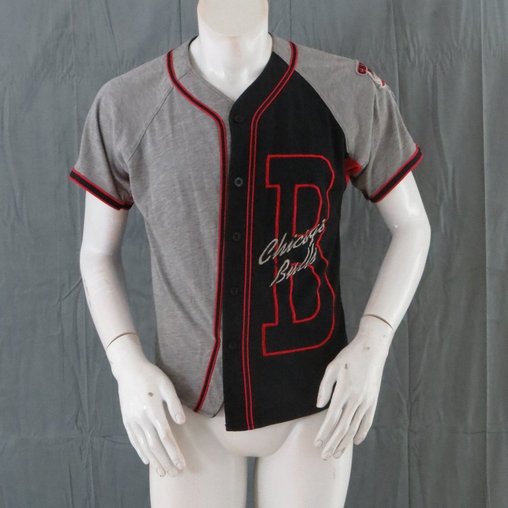 Chicago Bulls Baseball Jersey (VTG) - Big B by Starter - Youth Large